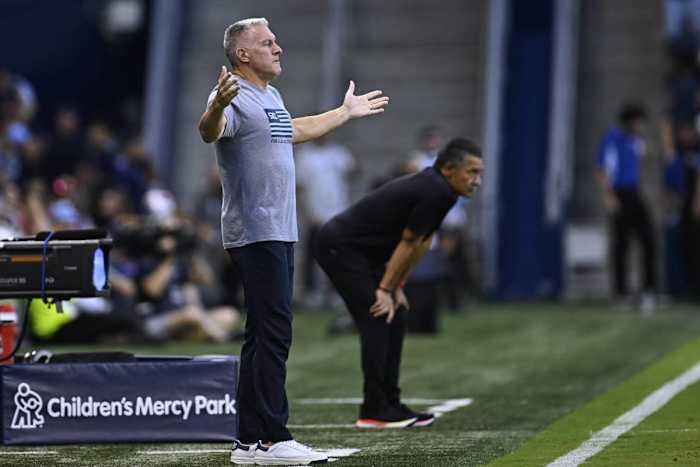 Peter Vermes Director Tecnico de Kansas City durante el partido Toluca vs Sporting Kansas City,
